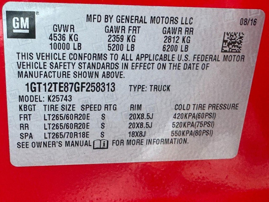 Used 2016 GMC Sierra 2500 SLT w/ Duramax Plus Package AWD/4WD image 29