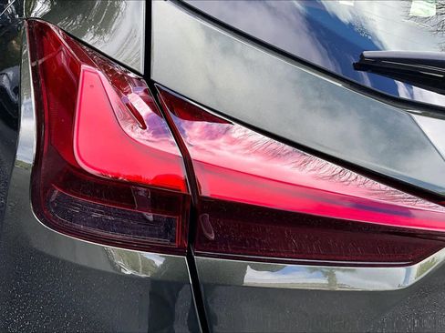 Used 2021 Lexus UX 250h image 29