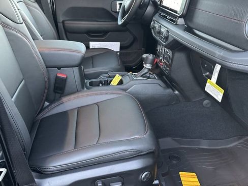 New 2026 Jeep Wrangler Unlimited Rubicon image 13