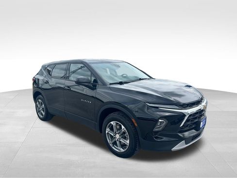 Used 2023 Chevrolet Blazer LT w/ Driver Confidence Package AWD/4WD image 4