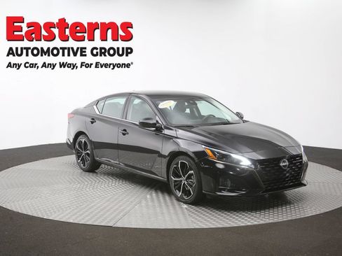 Used 2024 Nissan Altima 2.5 SR FWD image 49