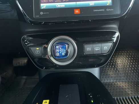 Certified 2021 Toyota Prius Prime Limited image 24
