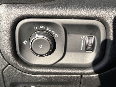 Certified 2024 RAM 1500 Laramie image 24