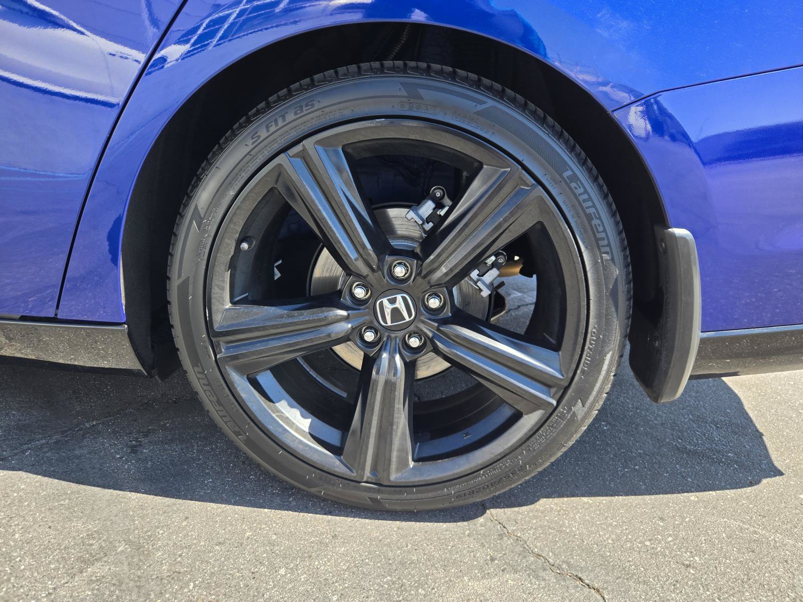 Used 2025 Honda Accord Sport image 35