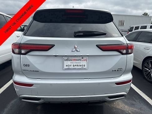 Used 2024 Mitsubishi Outlander SEL Black Edition AWD/4WD image 3
