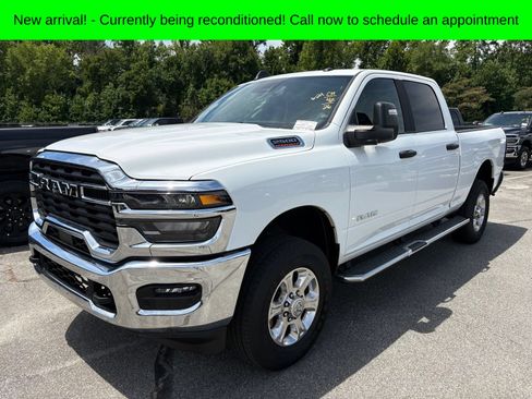 Used 2026 RAM 2500 Big Horn AWD/4WD image 7