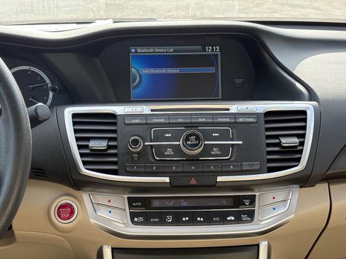 Used 2015 Honda Accord EX image 25