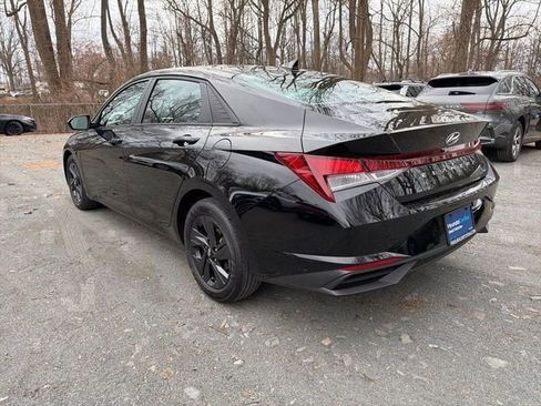 Certified 2023 Hyundai Elantra SEL w/ Cargo Package image 4