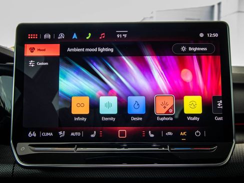 Used 2025 Volkswagen GTI SE FWD image 44
