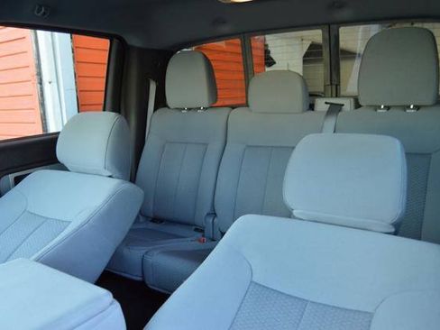 Used 2011 Ford F150 XLT w/ XLT Chrome Pkg AWD/4WD image 40