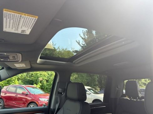 New 2025 GMC Sierra 2500 Denali w/ Denali Reserve Package image 18