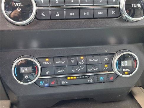 Used 2019 Ford Expedition Max XLT w/ Equipment Group 202A RWD image 12