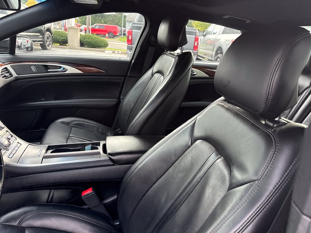 Used 2017 Lincoln MKZ Reserve FWD image 14