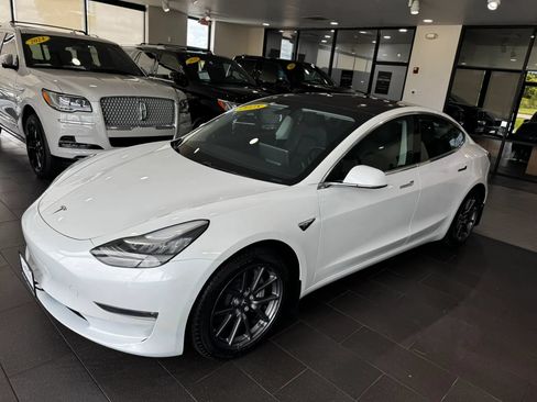 Used 2018 Tesla Model 3 Long Range AWD/4WD image 2