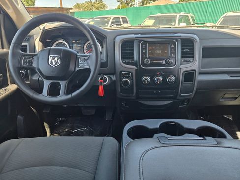 Used 2018 RAM 1500 Express image 19