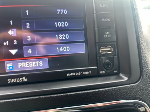 Used 2019 Dodge Grand Caravan SXT image 16