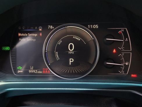 Used 2025 Lexus ES 300h Ultra Luxury w/ Accessory Package (Z2) FWD image 20