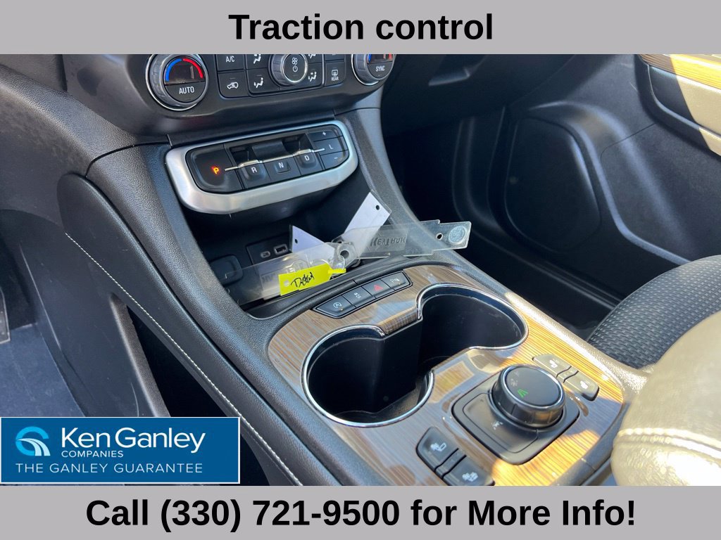 Used 2022 GMC Acadia SLE w/ Driver Convenience Package FWD image 31