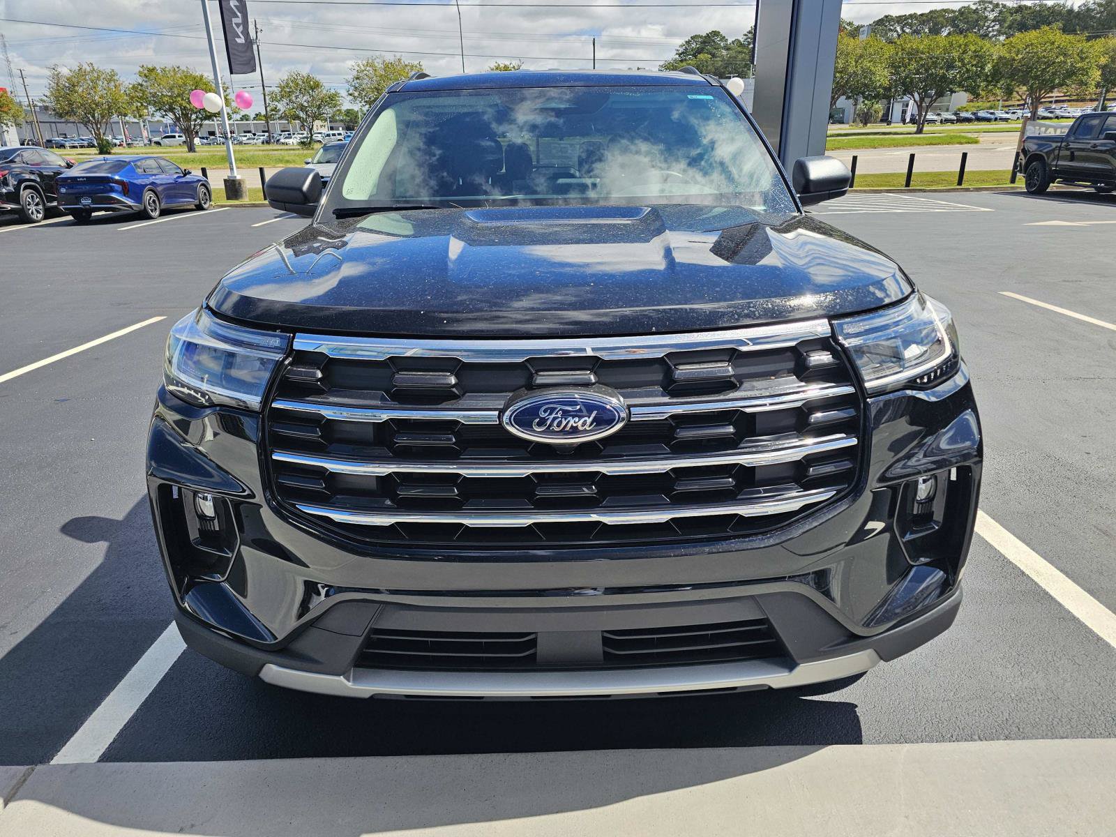Used 2026 Ford Explorer Active w/ Active Comfort Package RWD image 4