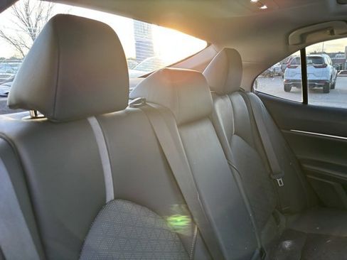 Used 2018 Toyota Camry XSE image 26