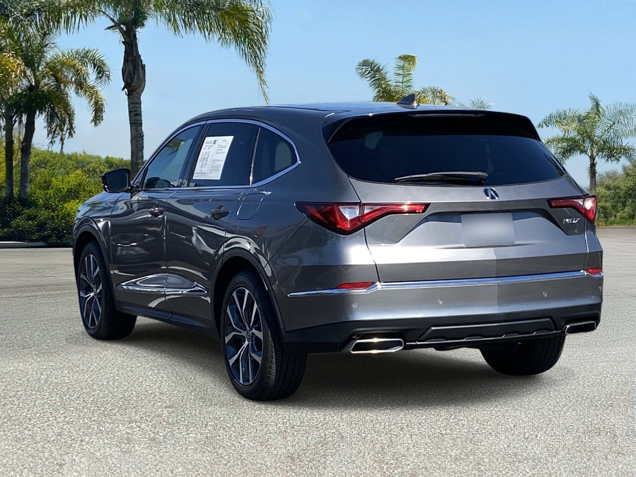Used 2024 Acura MDX w/ Technology Package FWD image 3