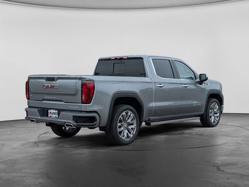 New 2026 GMC Sierra 1500 Denali w/ Denali Reserve Package AWD/4WD image 17