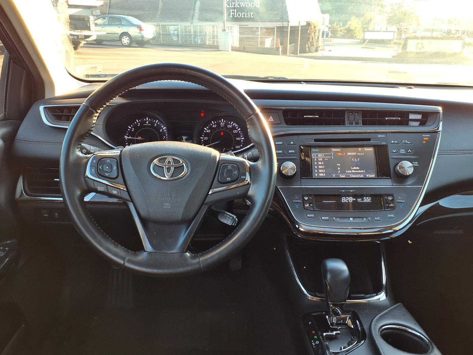 Used 2015 Toyota Avalon XLE Premium FWD image 4