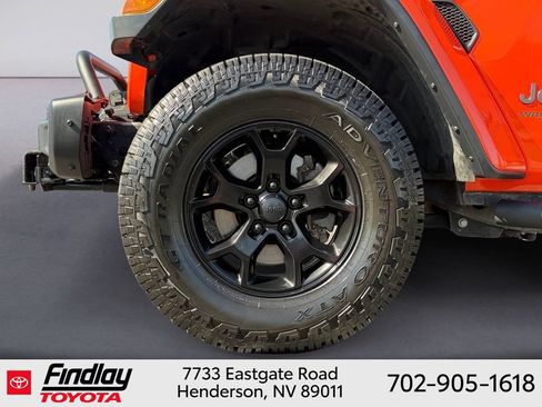 Used 2018 Jeep Wrangler Unlimited Rubicon w/ Dual Top Group AWD/4WD image 12