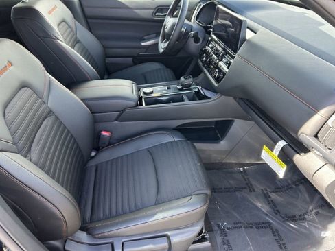 New 2026 Nissan Pathfinder Rock Creek w/ Rock Creek Premium Package AWD/4WD image 9