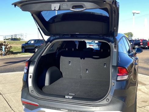 Used 2024 Kia Sportage LX image 25