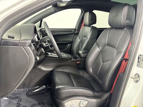 Certified 2020 Porsche Macan GTS AWD/4WD image 5