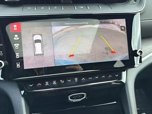 New 2026 Jeep Grand Cherokee Limited image 22