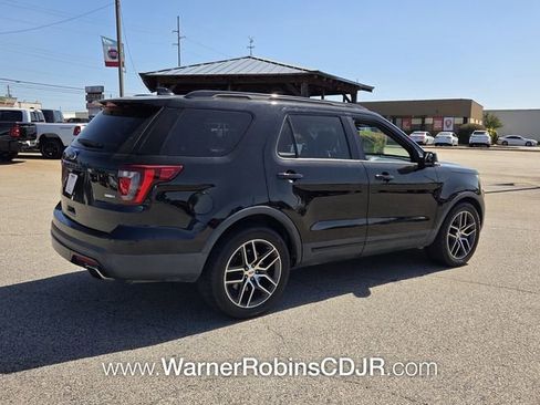 Used 2016 Ford Explorer Sport w/ Equipment Group 401A AWD/4WD image 16