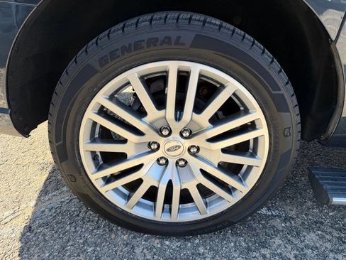 Used 2023 Ford Expedition Max Platinum AWD/4WD image 51