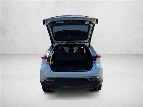 Used 2021 Toyota Venza Limited image 8