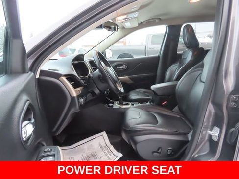 Used 2018 Jeep Cherokee Limited w/ Technology Group image 20