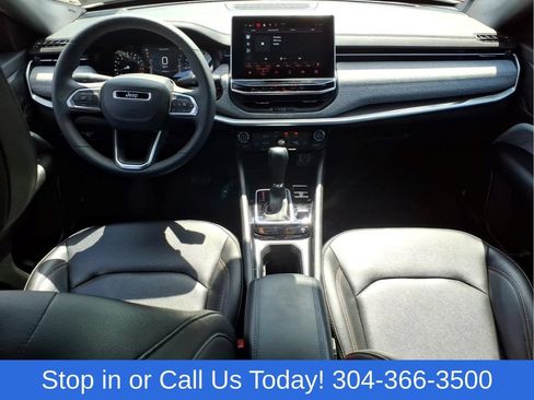 Used 2024 Jeep Compass Latitude AWD/4WD image 14