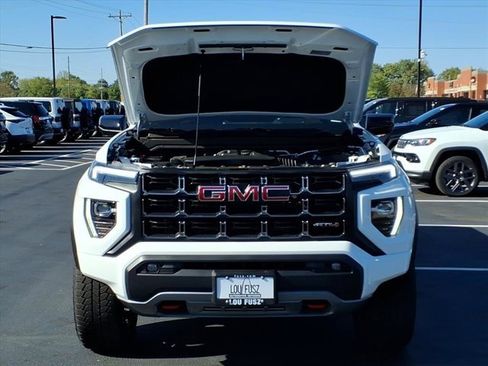 Used 2024 GMC Canyon AT4 w/ Canyon Safety Plus Package image 31