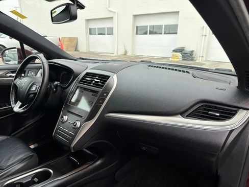 Used 2017 Lincoln MKC Select AWD/4WD image 25