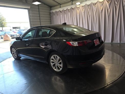 Used 2017 Acura ILX FWD image 7