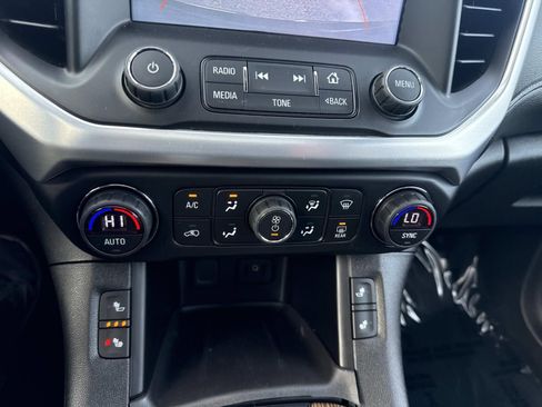 Used 2018 GMC Acadia SLE w/ Driver Alert Package I image 30