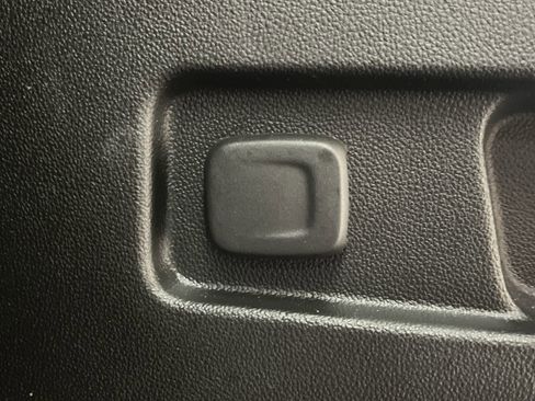 Used 2019 GMC Acadia SLE w/ Driver Alert Package I image 29