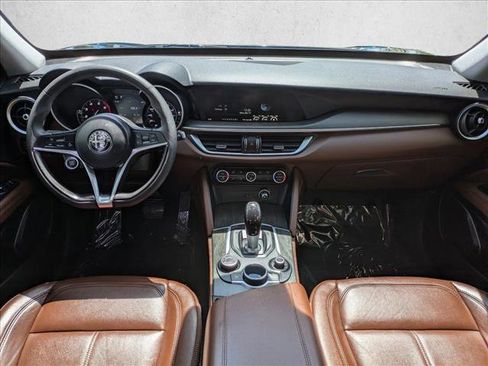 Used 2018 Alfa Romeo Stelvio Ti image 17