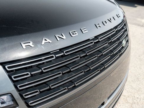 New 2025 Land Rover Range Rover SE image 15