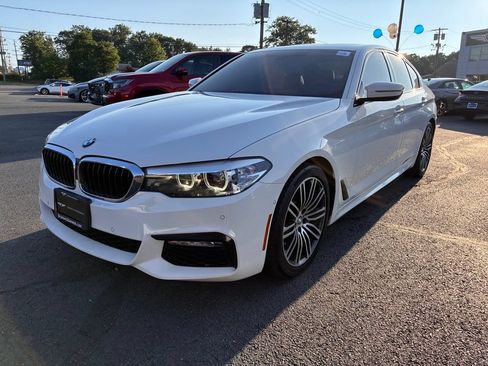 Used 2018 BMW 530i xDrive AWD/4WD image 3