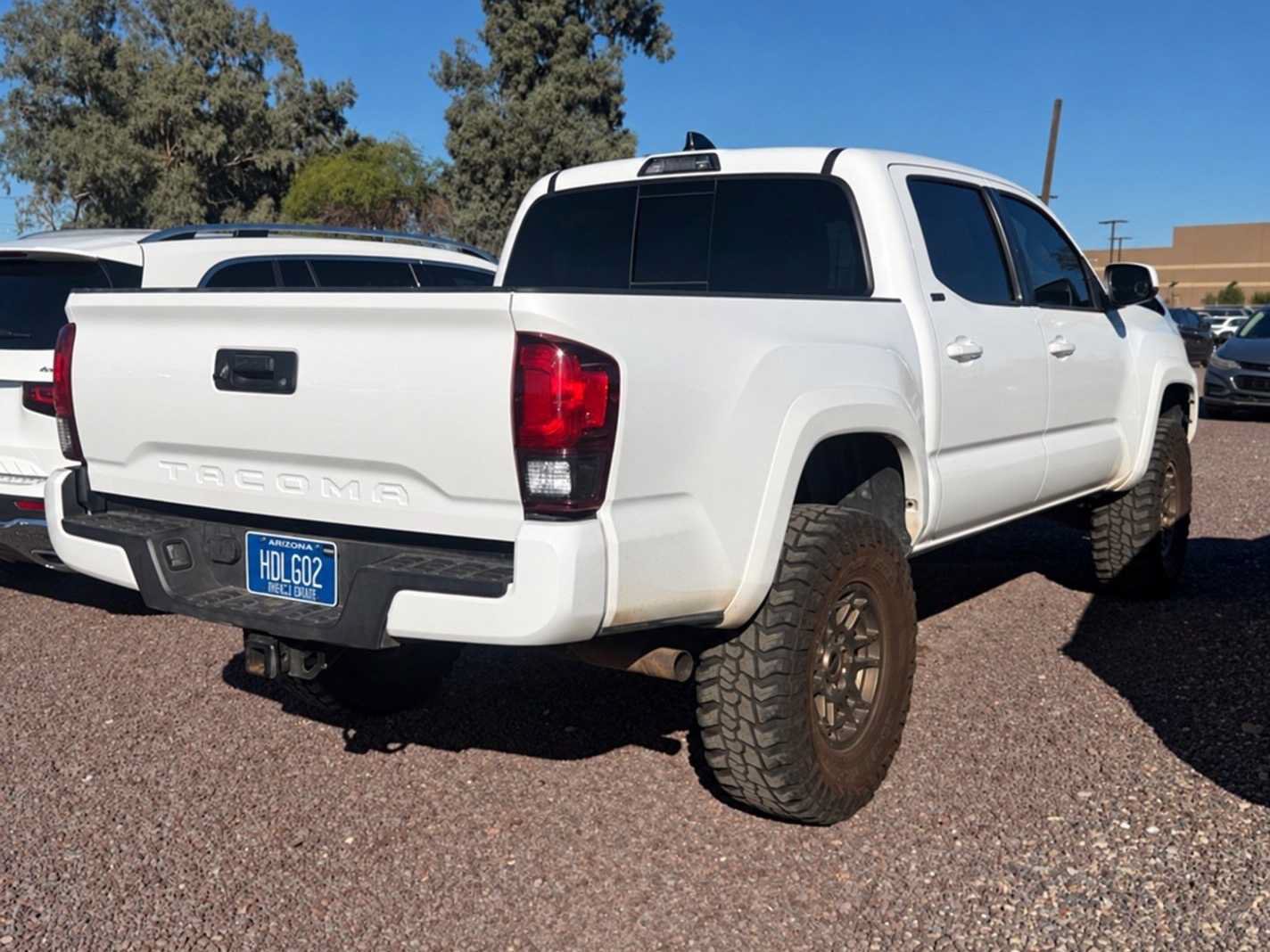 Used 2021 Toyota Tacoma SR5 AWD/4WD image 6