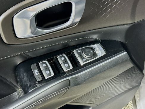 Certified 2023 Kia Sorento SX AWD/4WD image 18