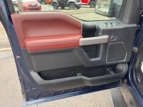 Used 2019 Ford F150 Platinum w/ Technology Package image 19