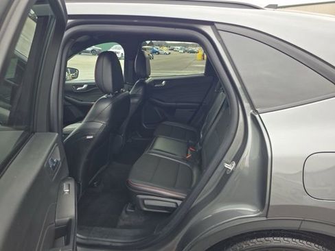 Used 2025 Ford Escape ST-Line image 14