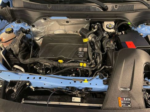 Used 2024 Chevrolet Trax RS FWD image 38